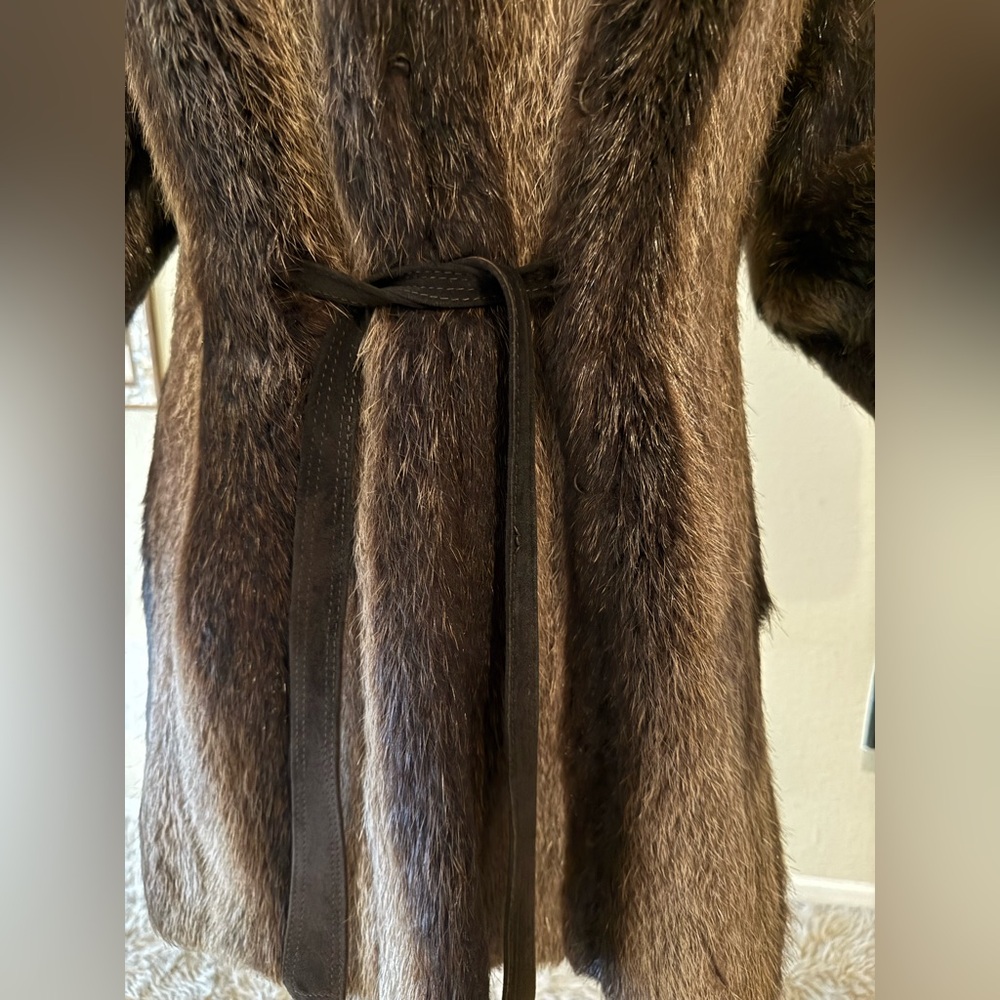 Vintage Fendi *Inspired* Genuine Fur Coat (Small/Medium) - Picture 7 of 16